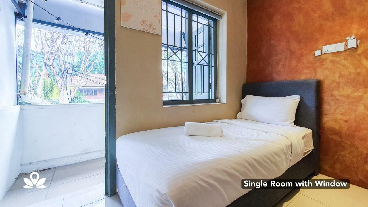 Summer House Bed & Cafe Kuala Lumpur Exterior photo