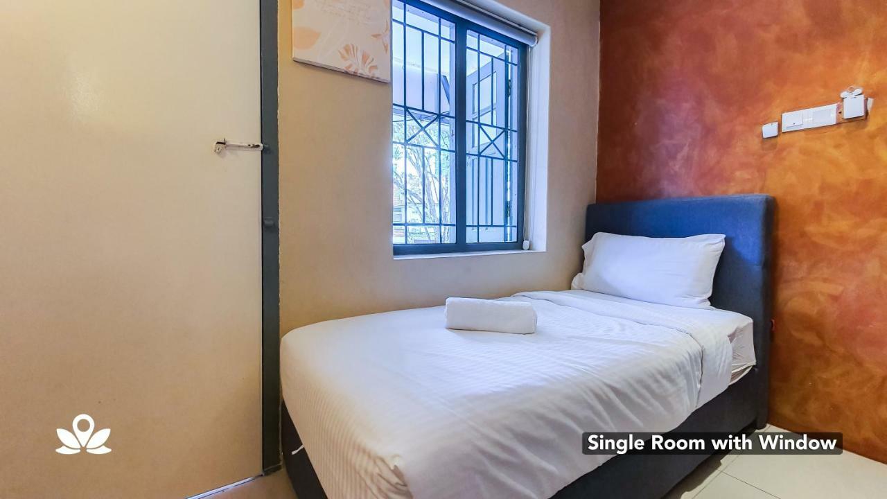 Summer House Bed & Cafe Kuala Lumpur Exterior photo